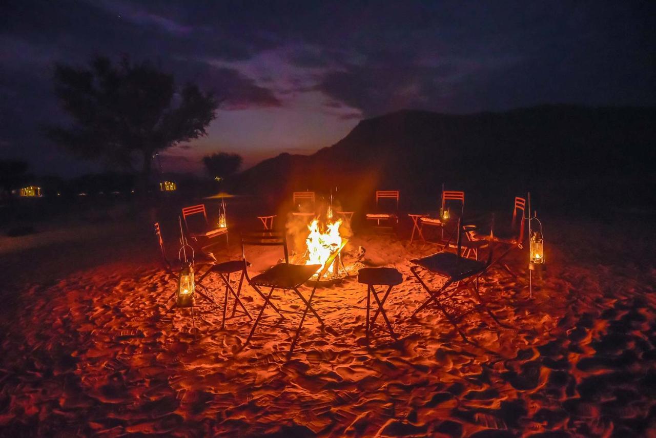 Camp Lands End Hotell Pushkar Exteriör bild