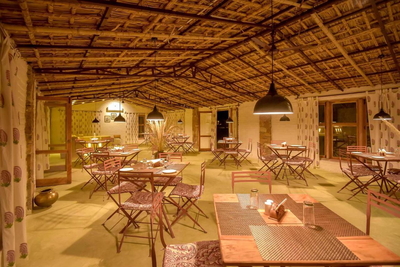 Camp Lands End Hotell Pushkar Exteriör bild