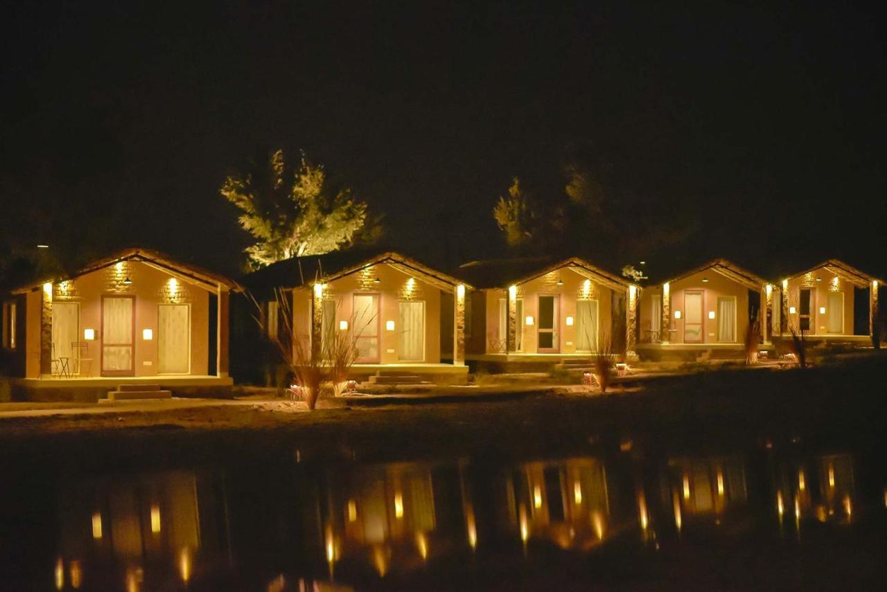 Camp Lands End Hotell Pushkar Exteriör bild