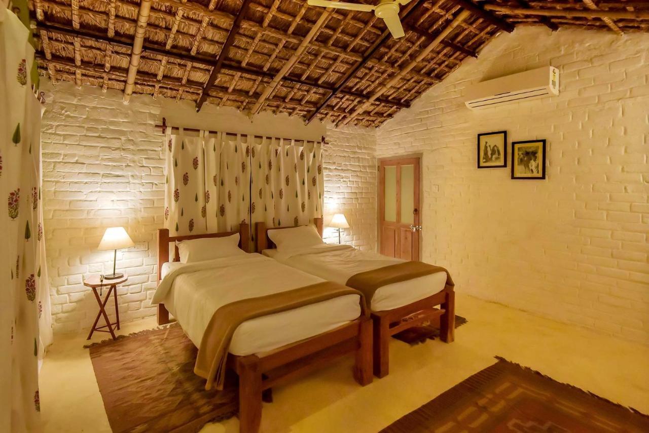 Camp Lands End Hotell Pushkar Exteriör bild