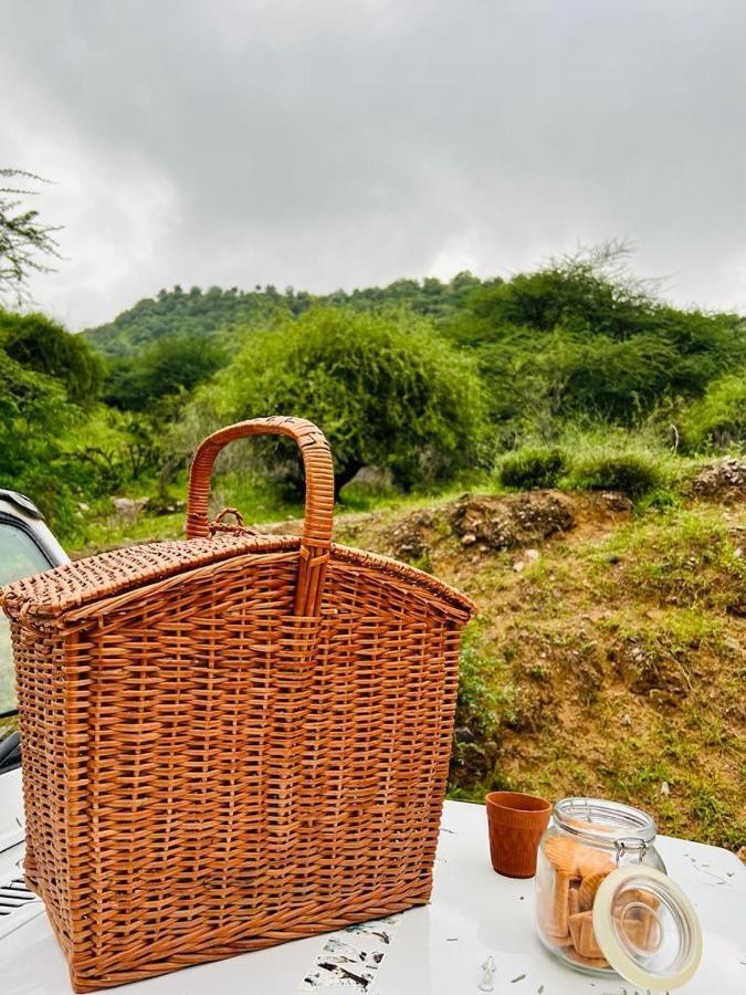 Camp Lands End Hotell Pushkar Exteriör bild
