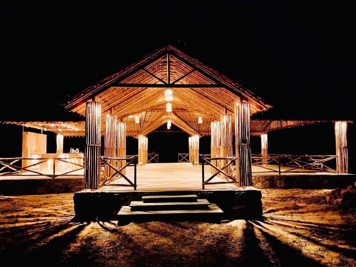 Camp Lands End Hotell Pushkar Exteriör bild